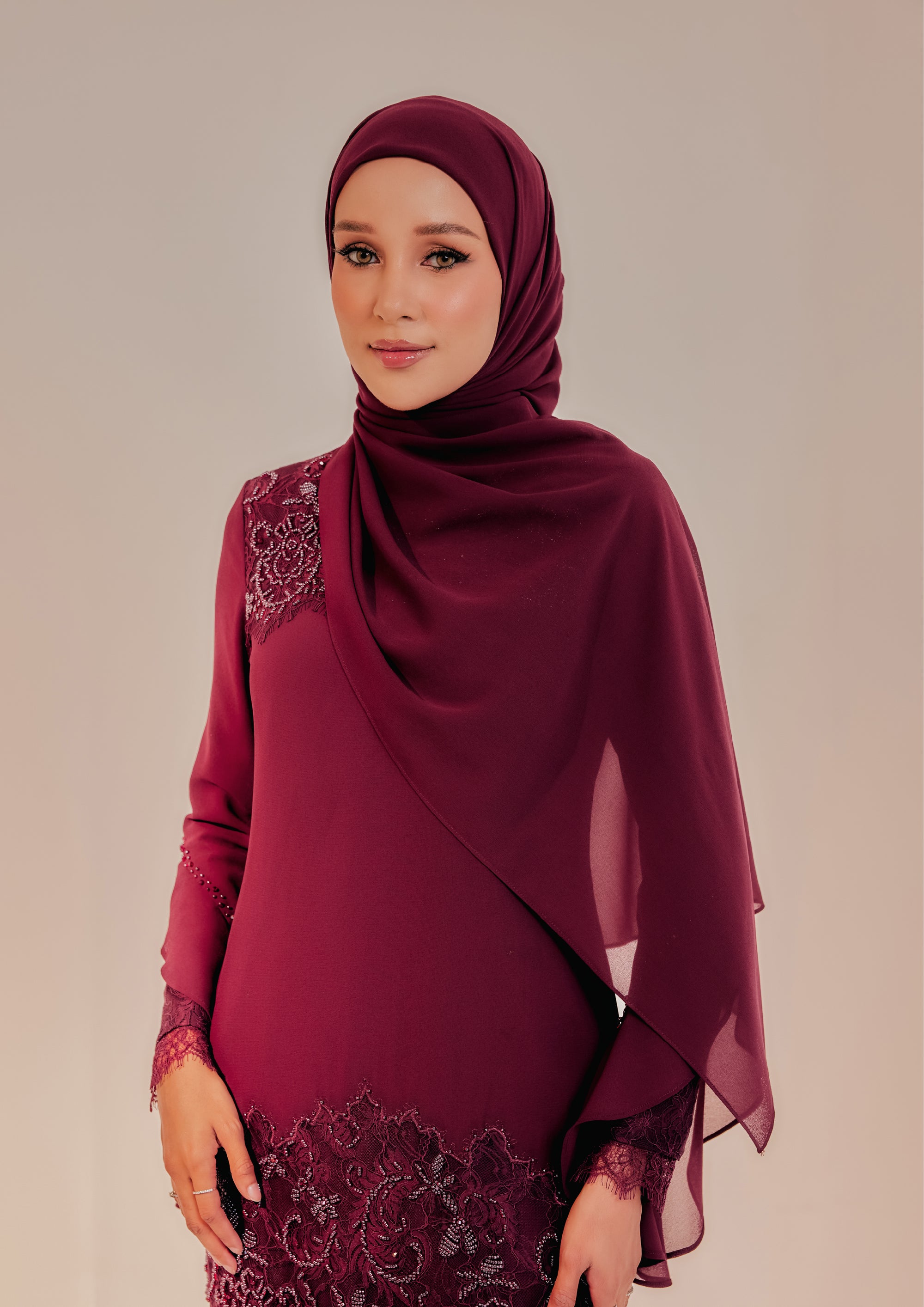Fiancée Shawl : Burgundy