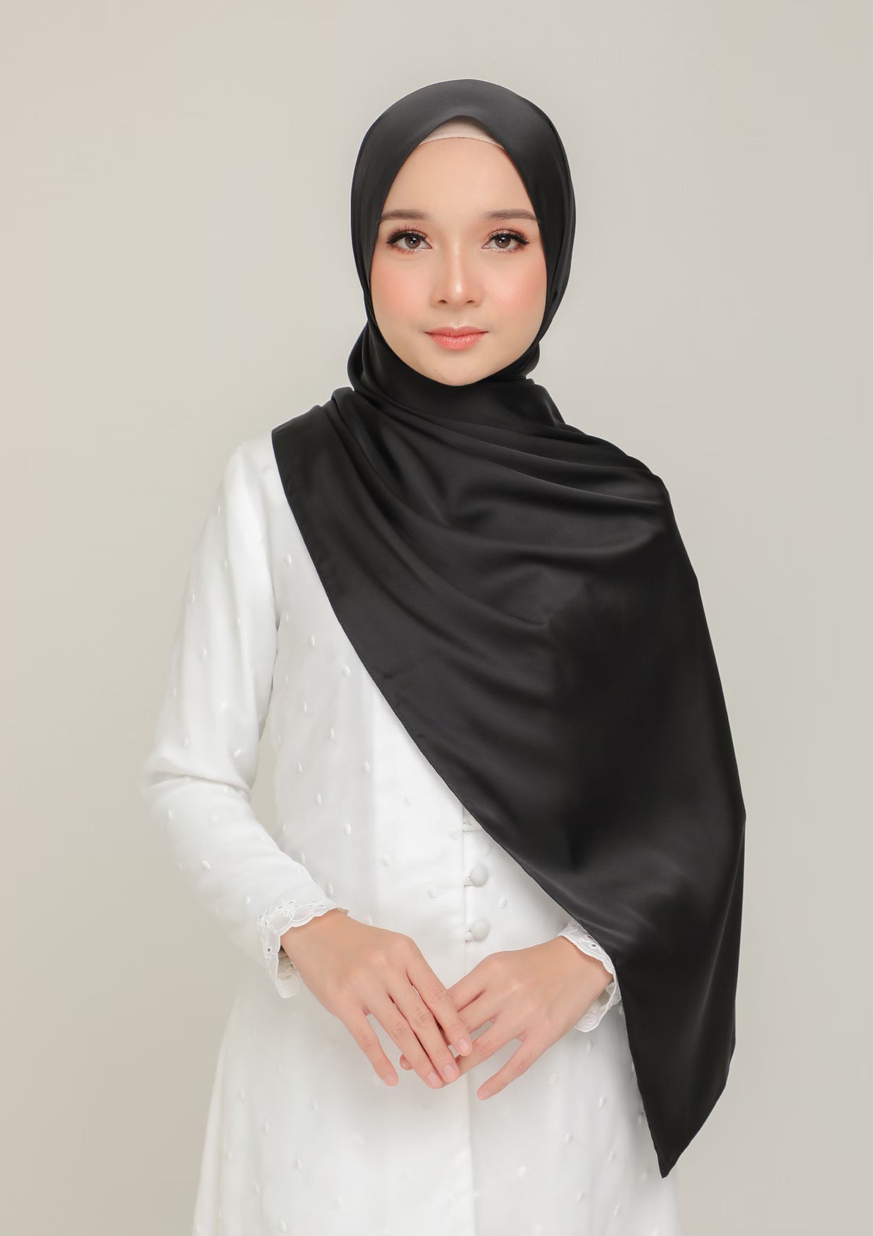 Black best sale colour shawl