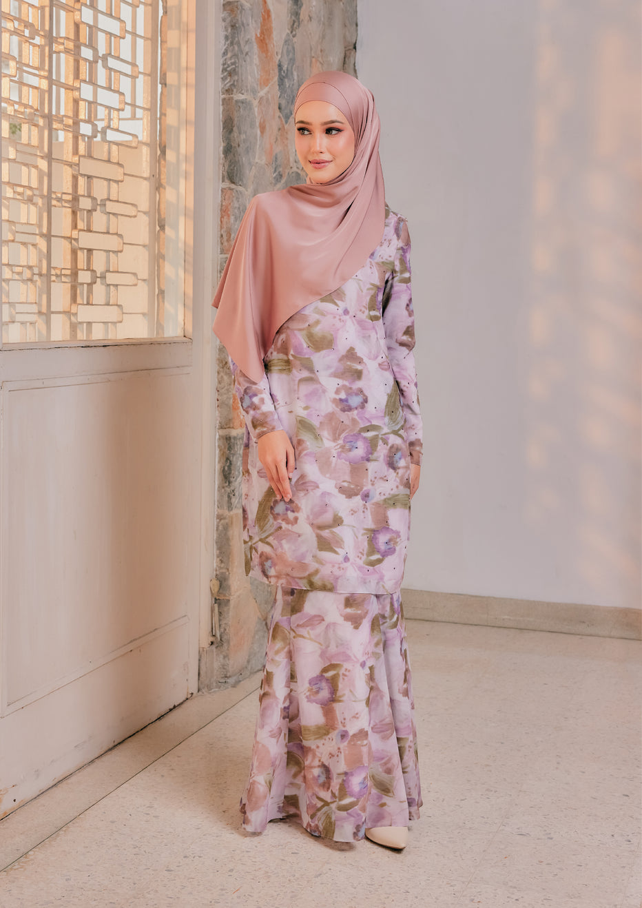 Nayla Vintage Mauve – MINIMALACE
