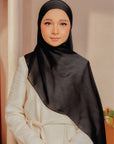 Hana Satin Shawl Black