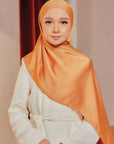 Hana Satin Shawl Caramel