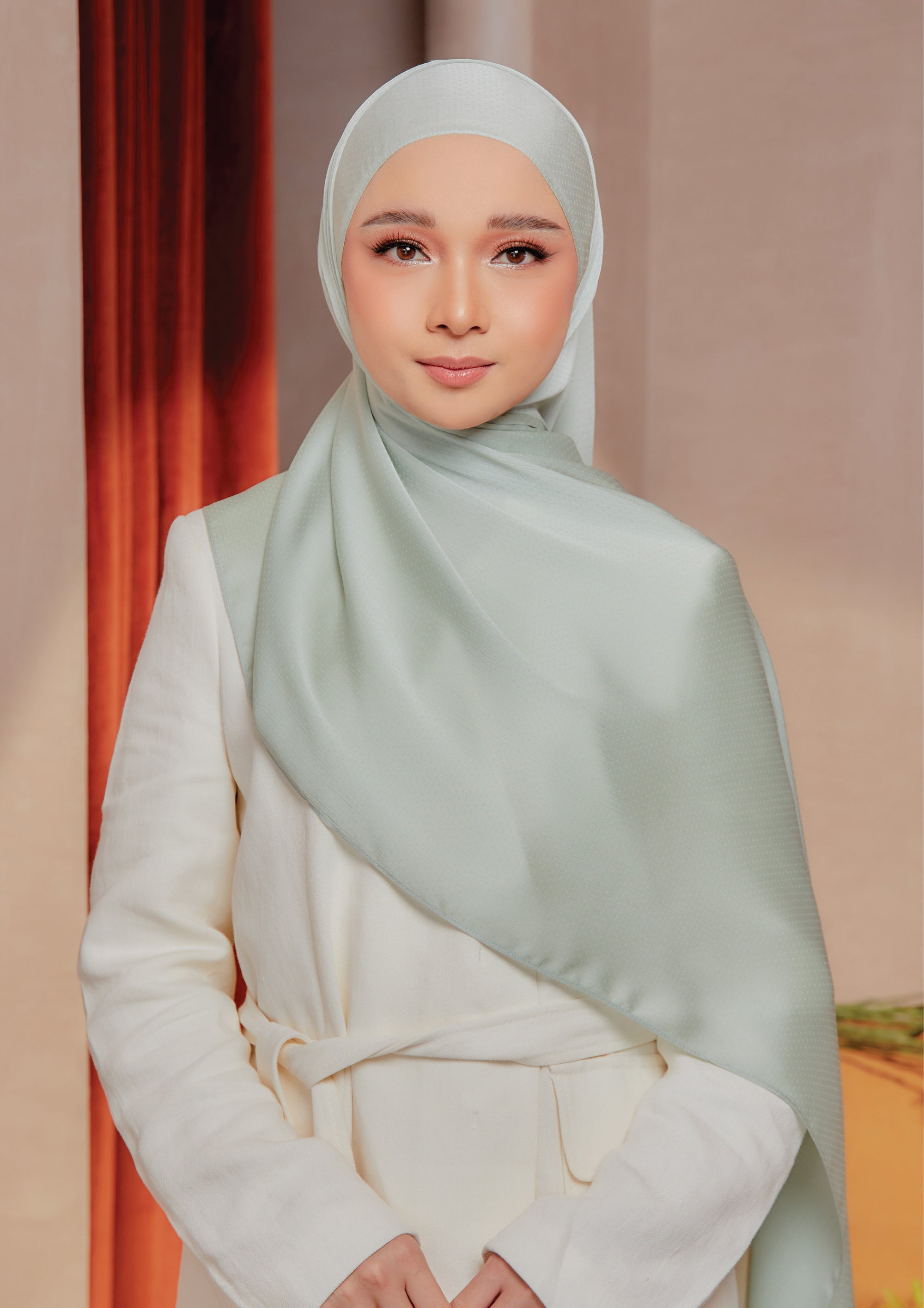 Hana Satin Shawl Ice Green