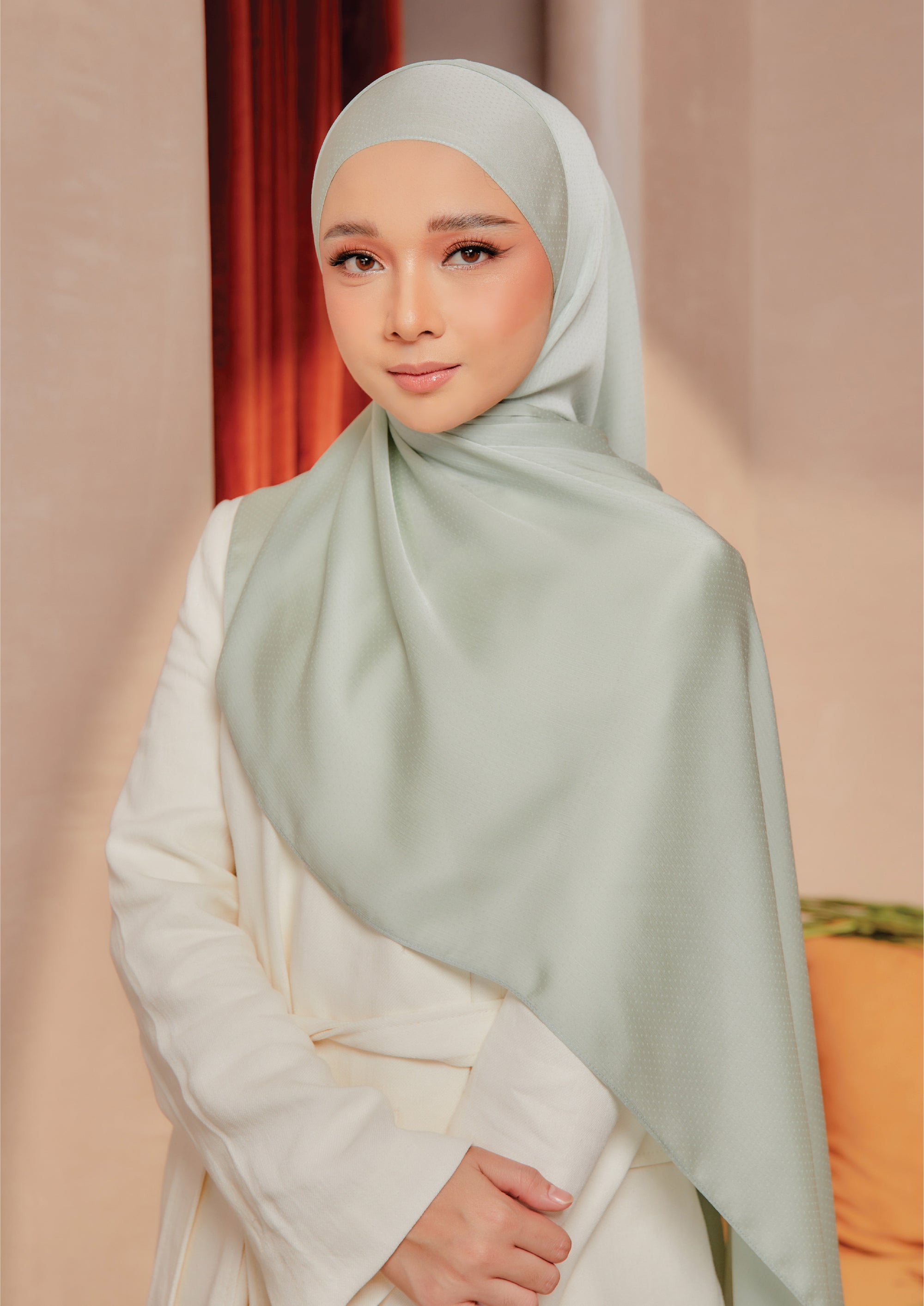 Hana Satin Shawl Ice Green