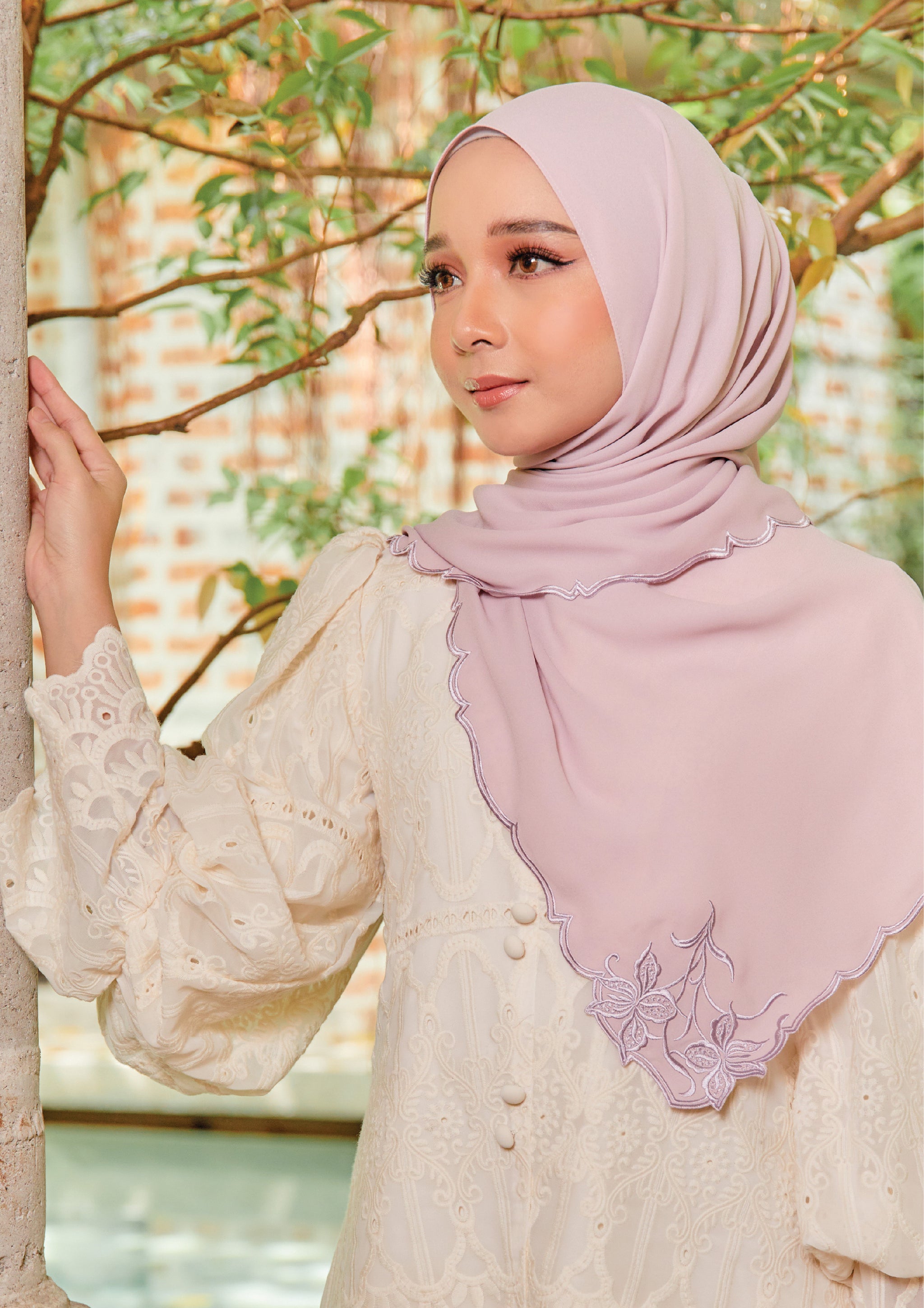 Sulaman Teja Lilac MINIMALACE sulaman-teja-lilac-minimalace