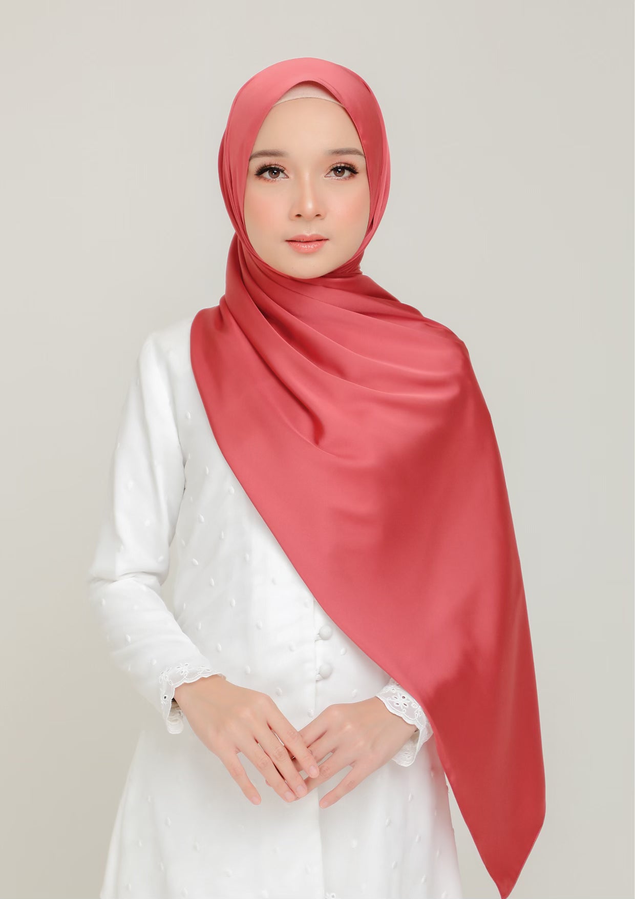 Royal Satin Shawl Raspberry