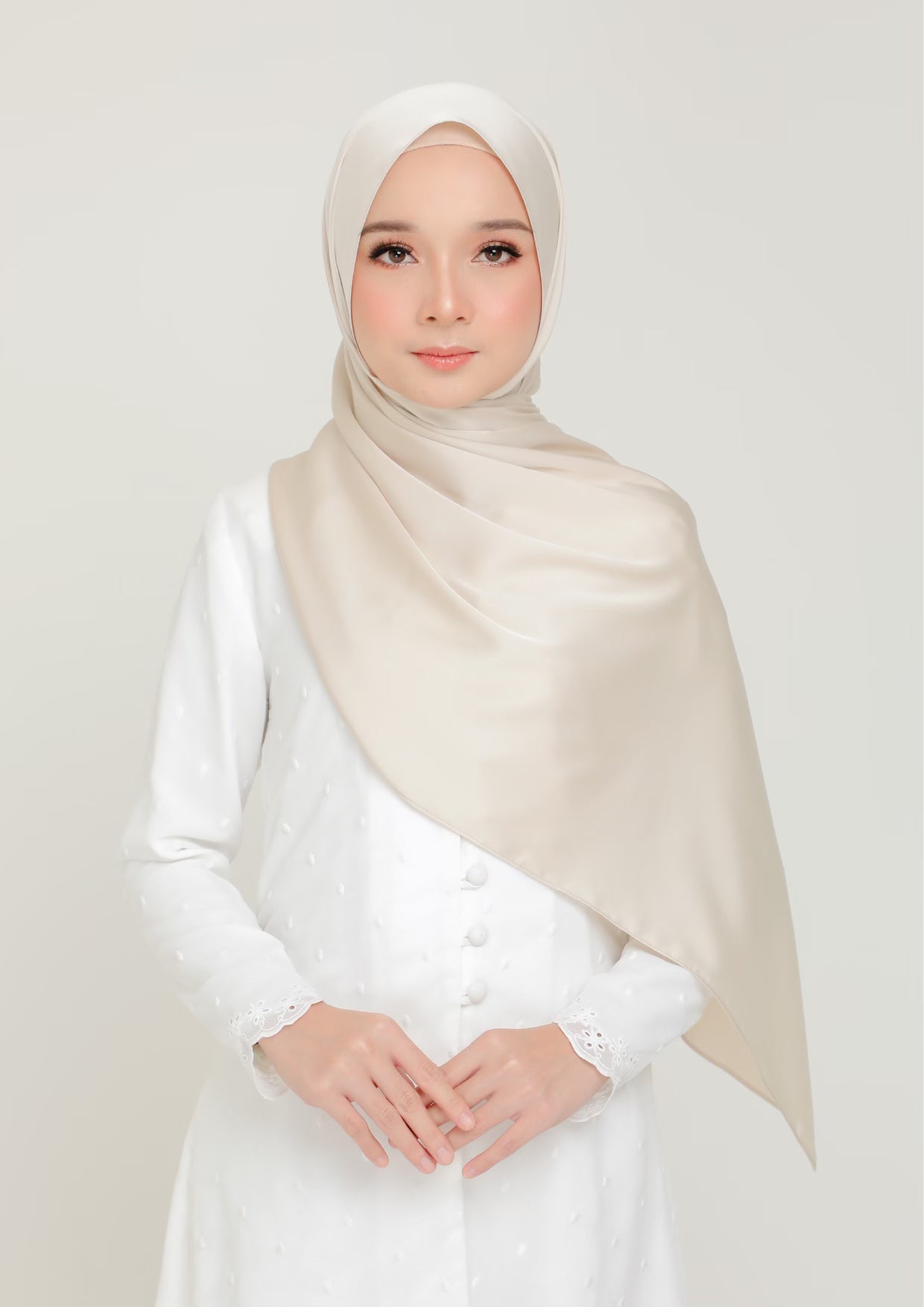 Royal Satin Shawl Ivory